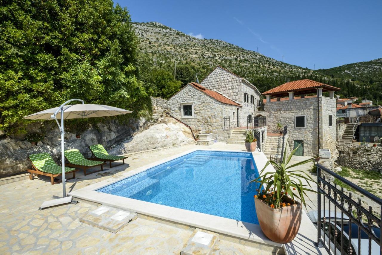 Holiday Home Majkovi 斯拉诺 外观 照片