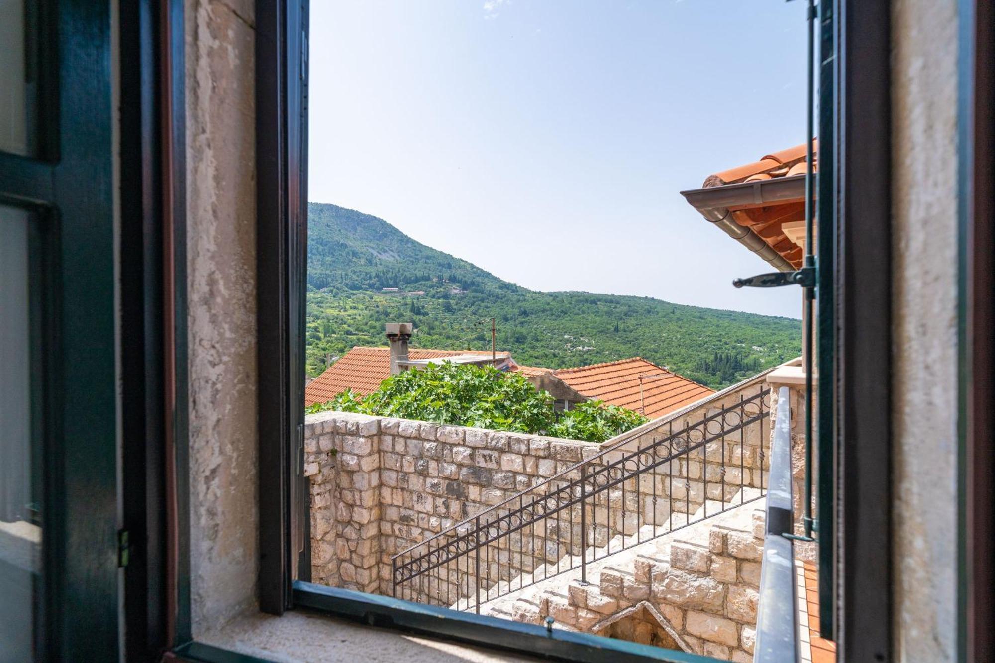 Holiday Home Majkovi 斯拉诺 外观 照片