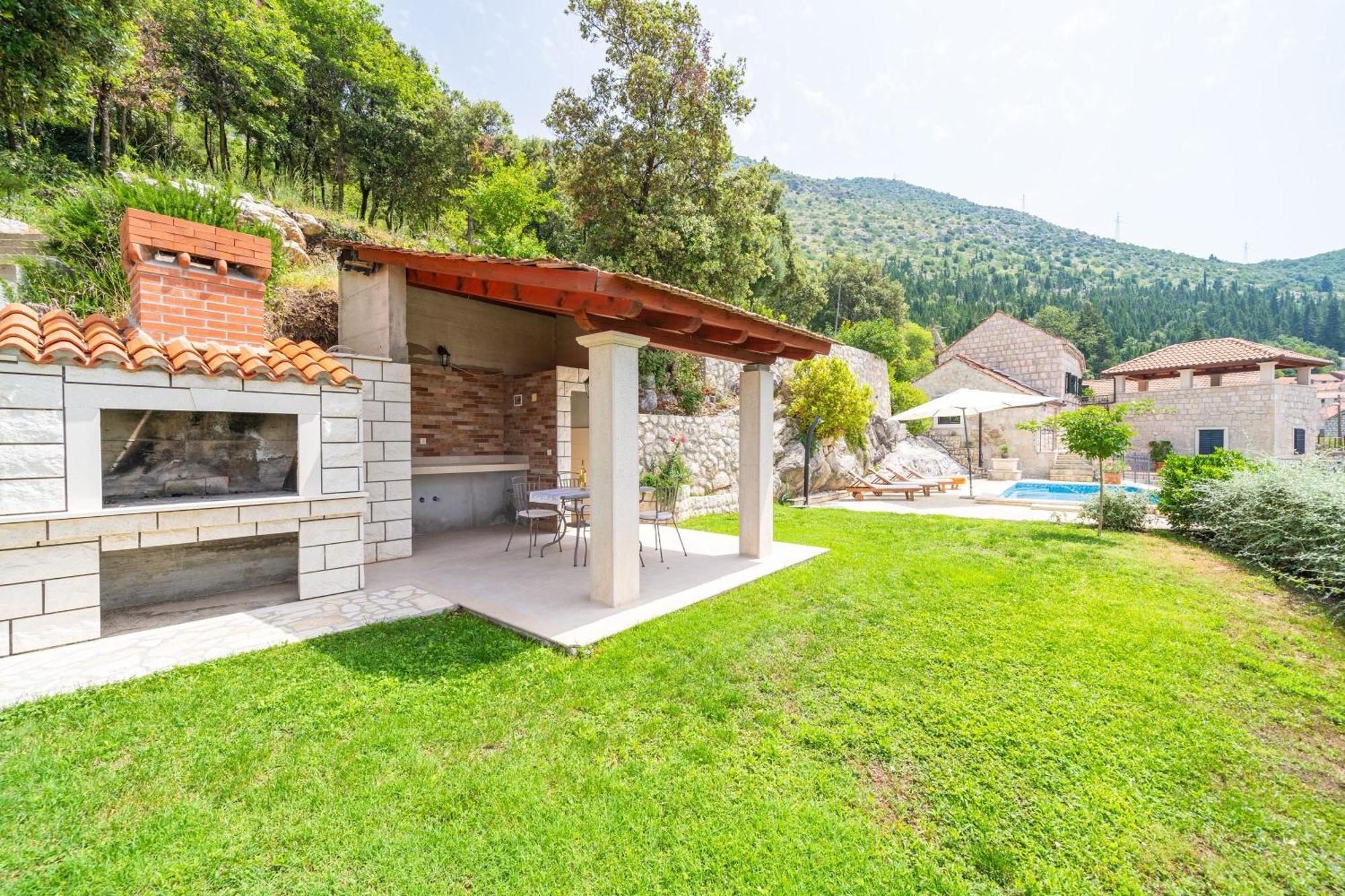 Holiday Home Majkovi 斯拉诺 外观 照片
