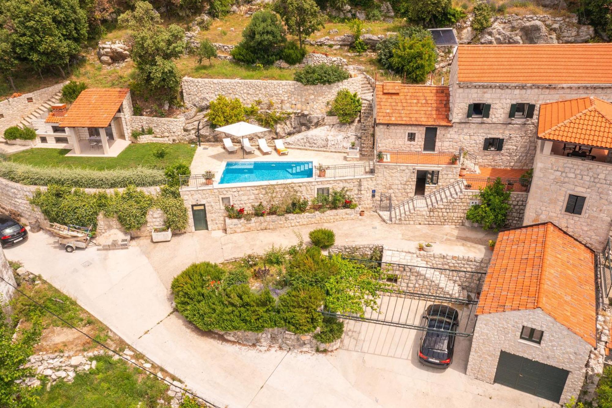 Holiday Home Majkovi 斯拉诺 外观 照片